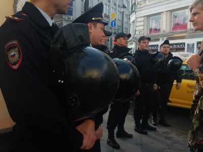Оцепление на митинге за свободные выборы в Москве. Фото: Каспаров.Ru Оцепление на митинге за свободные выборы в Москве. Фото: Каспаров.Ru