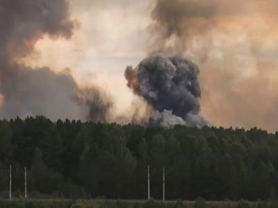 Возле арсенала. Фото: OLGA HALMANOVA/OSA TV CHANNEL/TASS Возле арсенала. Фото: OLGA HALMANOVA/OSA TV CHANNEL/TASS