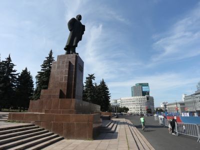 Памятник Ленину. Фото: 74.Ru Памятник Ленину. Фото: 74.Ru