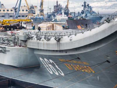 Крейсер "Адмирал Кузнецов". Фото: Марина Лысцева / ТАСС Крейсер "Адмирал Кузнецов". Фото: Марина Лысцева / ТАСС