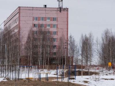 Городская больница Эжвинского района. Фото: Кирилл Шейн / "7?7" Городская больница Эжвинского района. Фото: Кирилл Шейн / "7?7"