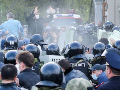 Народный сход во Владикавказе. Фото: Ольга Смольская / ТАСС Народный сход во Владикавказе. Фото: Ольга Смольская / ТАСС