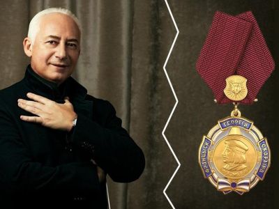 Владимир Спиваков и орден Франциска Скорины. Иллюстрация: babr24.com Владимир Спиваков и орден Франциска Скорины. Иллюстрация: babr24.com