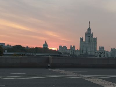Рассвет над Москвой. Фото: Карина Старостина Рассвет над Москвой. Фото: Карина Старостина
