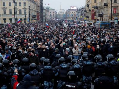 Несогласованная акция. Фото: Meduza Несогласованная акция. Фото: Meduza