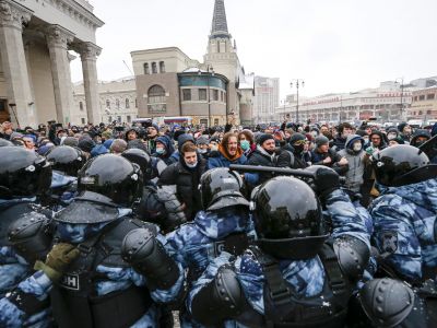 Акция в поддержку Алексея Навального. Москва, Комсомольская площадь. 31 января. Фото: Alexander Zemlianichenko / AP Акция в поддержку Алексея Навального. Москва, Комсомольская площадь. 31 января. Фото: Alexander Zemlianichenko / AP