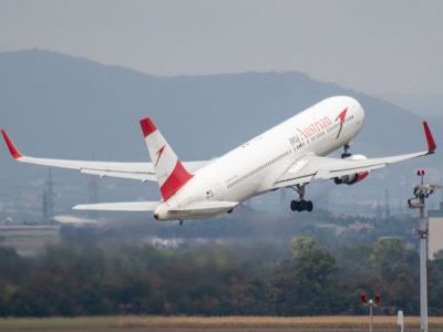 Самолет авиакомпании Austrian Airlines. Фото: Getty Images Самолет авиакомпании Austrian Airlines. Фото: Getty Images