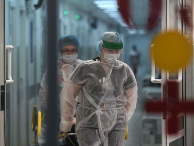Медицинские работники в городской клинической больнице №15 имени О.М. Филатова. Фото: Кирилл Каллиников / РИА Новости Медицинские работники в городской клинической больнице №15 имени О.М. Филатова. Фото: Кирилл Каллиников / РИА Новости
