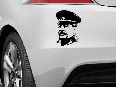 Сталин на автонаклейке. Фото из Интернета Сталин на автонаклейке. Фото из Интернета