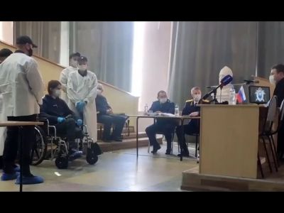 Тимур Бекмансуров (в коляске) на выездном заседании суда в больнице. Фото: Дзержинский суд Перми Тимур Бекмансуров (в коляске) на выездном заседании суда в больнице. Фото: Дзержинский суд Перми