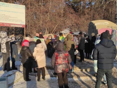 Пикет в защиту озера Шарташ. Фото: Сергей Попов, Каспаров.Ru Пикет в защиту озера Шарташ. Фото: Сергей Попов, Каспаров.Ru