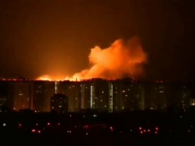 Взрыв в Броварах под Киевом, ночь с 28.02 на 1.03.22. Скрин видео: t.me/uniannet Взрыв в Броварах под Киевом, ночь с 28.02 на 1.03.22. Скрин видео: t.me/uniannet