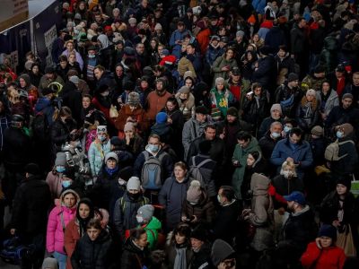 Эвакуация. Фото: Gleb Garanich / Reuters Эвакуация. Фото: Gleb Garanich / Reuters