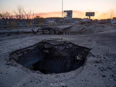 Место гибели колонны спецназа под Киевом. Фото: Макс Левин / "Новый Фокус" Место гибели колонны спецназа под Киевом. Фото: Макс Левин / "Новый Фокус"