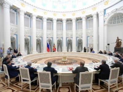 Владимир Путин на встрече с руководством Госдумы, 7.07.22. Фото: kremlin.ru Владимир Путин на встрече с руководством Госдумы, 7.07.22. Фото: kremlin.ru