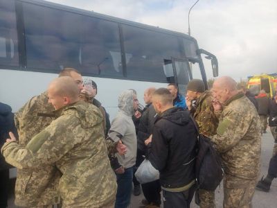 Освобожденные украинские военнослужащие. Фото: Андрей Ермак / Telegram Освобожденные украинские военнослужащие. Фото: Андрей Ермак / Telegram