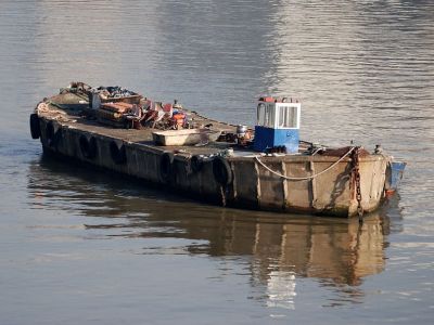 Баржа Фото: pxfuel.com Баржа Фото: pxfuel.com