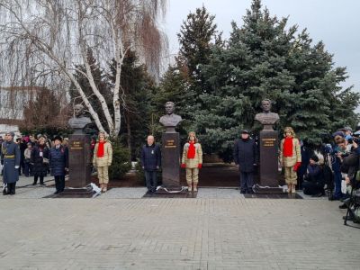 Бюст Сталина Бюст Сталина