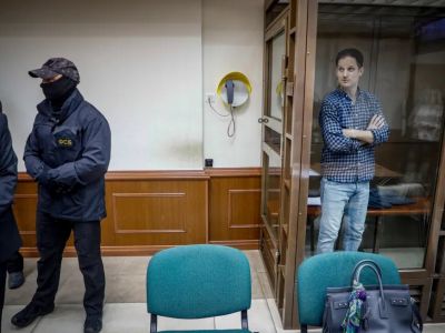 Эван Гершкович в зале суда. Фото: Максим Шипенков / EPA / Scanpix / LETA Эван Гершкович в зале суда. Фото: Максим Шипенков / EPA / Scanpix / LETA