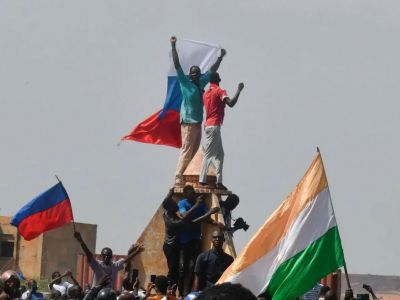 Прокремлевская акция в Ниамее (Нигер) после переворота. Фото: svoboda.org Прокремлевская акция в Ниамее (Нигер) после переворота. Фото: svoboda.org