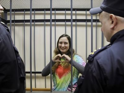Саша Скочиленко. Фото: Дмитрий Цыганов / "Новая газета Европа" Саша Скочиленко. Фото: Дмитрий Цыганов / "Новая газета Европа"