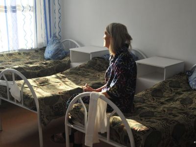 Пациентка в больничной палате психосоматического отделения Тамбовской областной психиатрической больницы. Фото: Алексей Сухоруков / РИА Новости Пациентка в больничной палате психосоматического отделения Тамбовской областной психиатрической больницы. Фото: Алексей Сухоруков / РИА Новости