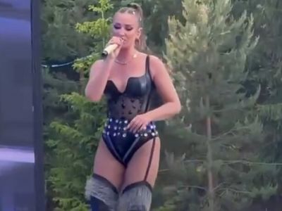 Ольга Бузова на выступлении в Уфе. Фото: www.m24.ru Ольга Бузова на выступлении в Уфе. Фото: www.m24.ru