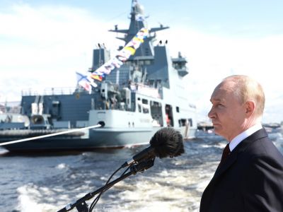 Выступление Владимира Путина на военно-морском параде в Санкт-Петербурге, 29.07.24. Фото: kremlin.ru Выступление Владимира Путина на военно-морском параде в Санкт-Петербурге, 29.07.24. Фото: kremlin.ru