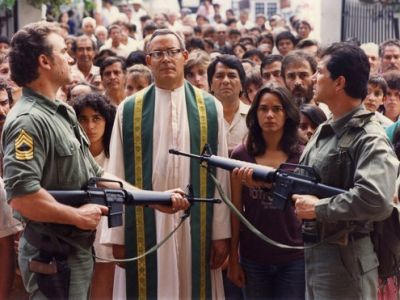 Кадр из к/ф "Ромеро" (1989): media.pauline.org Кадр из к/ф "Ромеро" (1989): media.pauline.org